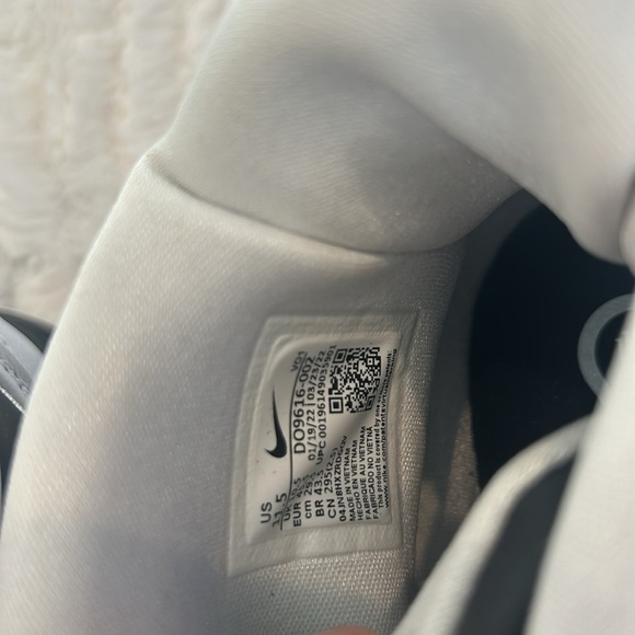 Nike 2022 Kyrie Infinity TB 'Black White' Sneakers men’s size 11.5 new W/o box - Picture 8 of 10